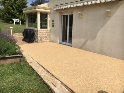 Terrasse résine drainante ocre